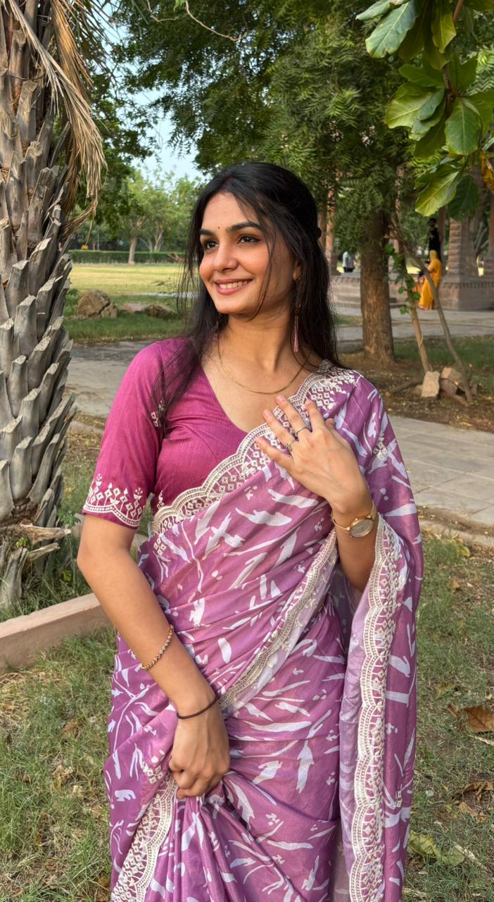 Lavender Soft Cotton Printed Saree with Lace Border – Elegant Daily & Festive Wear