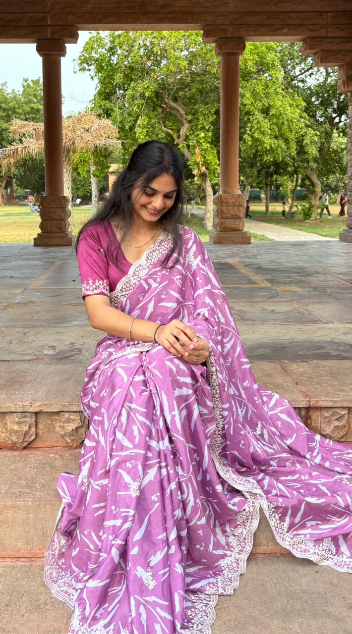 Lavender Soft Cotton Printed Saree with Lace Border – Elegant Daily & Festive Wear