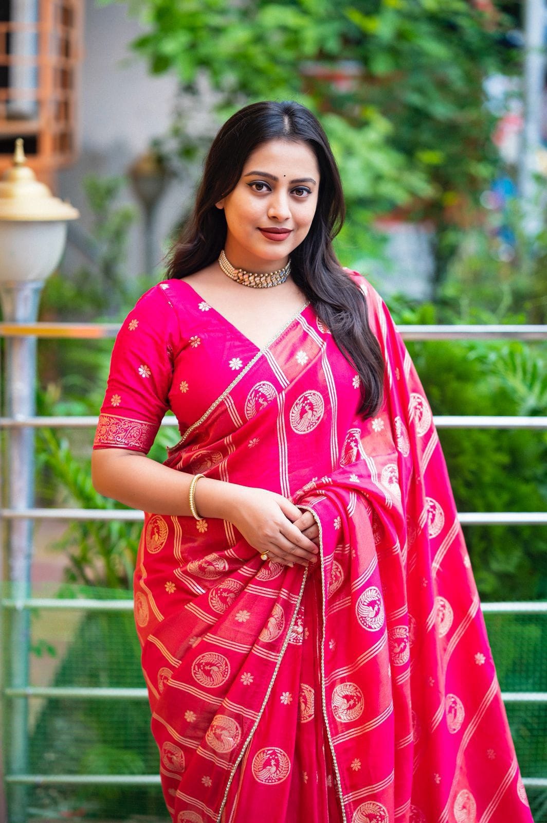 Rani Pink Banarasi Style Zari Woven Saree – Peacock Motif & Floral Border