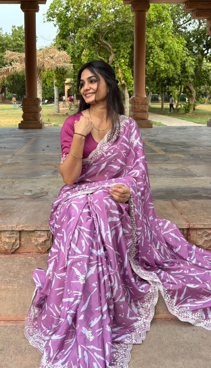 Lavender Printed Saree with Elegant Lace Border & Blouse Piece | Premium Casual & Festive Wear Saree